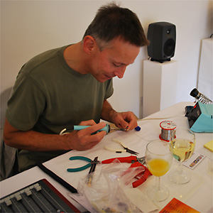 martin soldering a plug